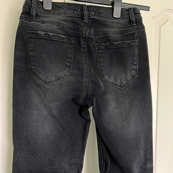 Straight Leg Jeans Ripped Cuff - Picture 5 of 7